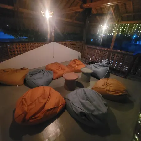 Capsule Hotel In Malapascua With Super Fast Wifi & Generator